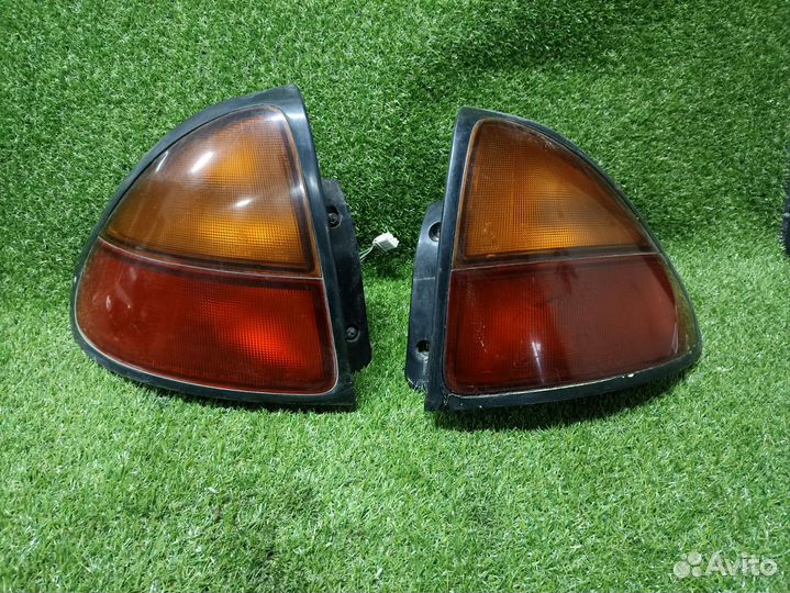 Задние фонари Mazda 323 BA купе