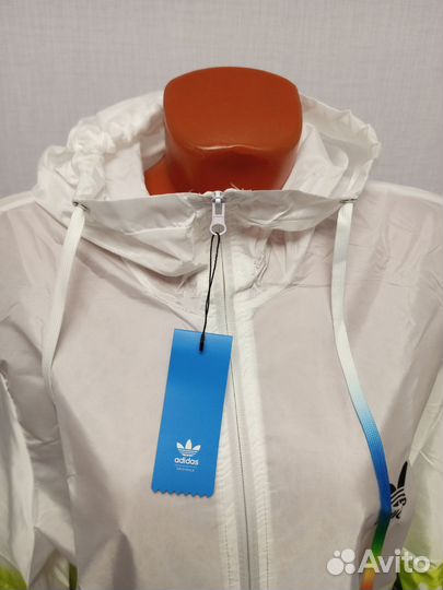 Ветровка унисекс новая Adidas 52 размер