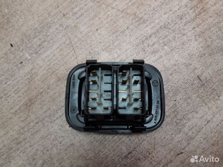 Блок управления подвеской Mercedes-Benz Vito W639