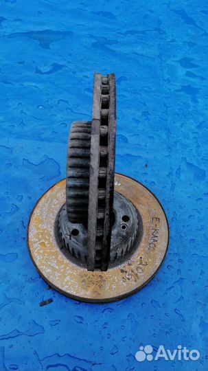 Диски тормозные передние б/у Мercedes е-класс