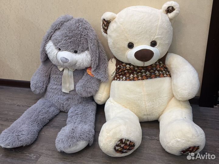 Большие плюшевые медведи