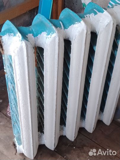 Батарея чугунная