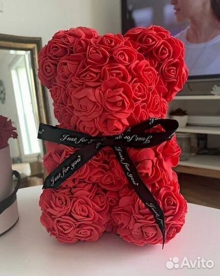 Мишка из розочек