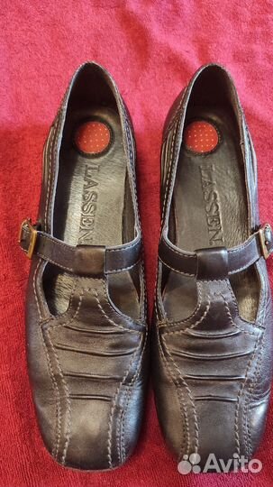 Туфли женские кожаные Lassen 39