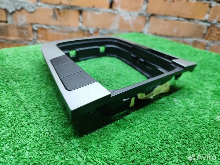 Накладка кулисы АКПП Volkswagen Passat B6