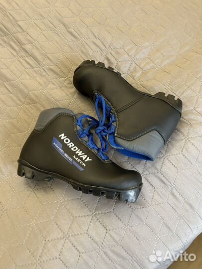 Лыжные ботинки р.34 (21,5 см)