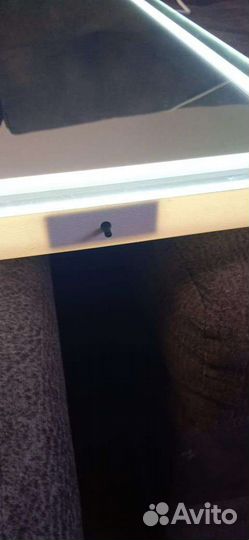 Продаётся зеркало 800*600 с часами и подогревом