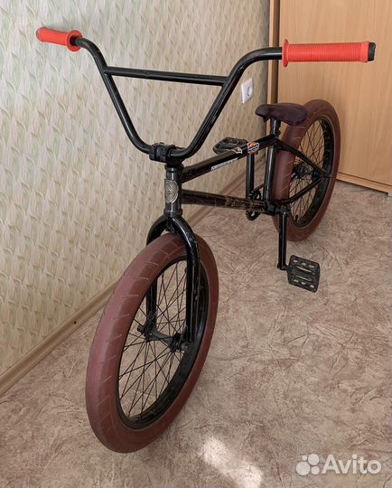 Велосипед BMX stereo plug IN