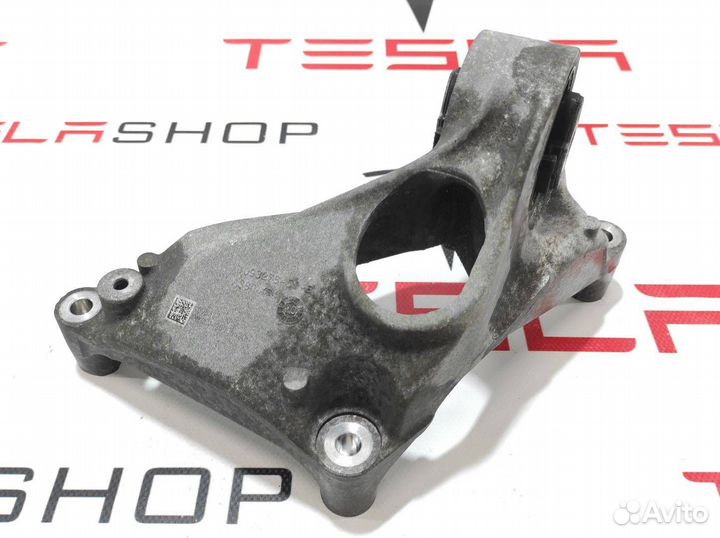 Кронштейн двигателя задний левый Tesla Model 3