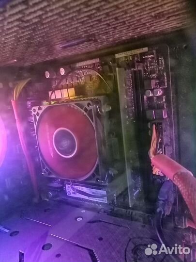 Процессор Intel Core i3-8100 Комплект