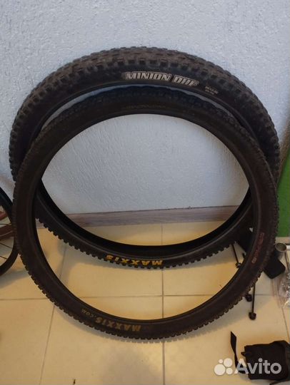 Покрышки и колеса 26