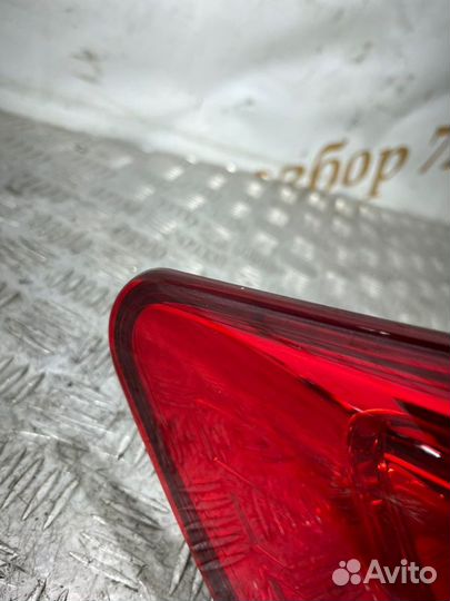 Фонарь задний левый Toyota Camry ASV50