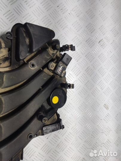 Коллектор впускной Volkswagen Jetta седан 1.6 BSE
