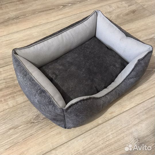 Лежак, лежанка для собак и кошек, игровой кубик