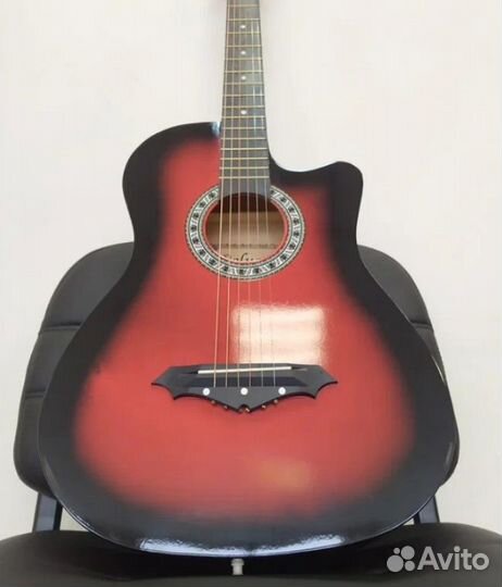 Акустическая гитара