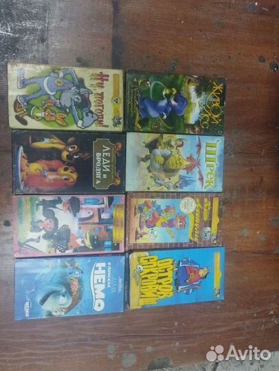 Кассеты с фильмами