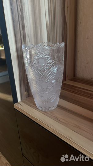 Хрустальная ваза