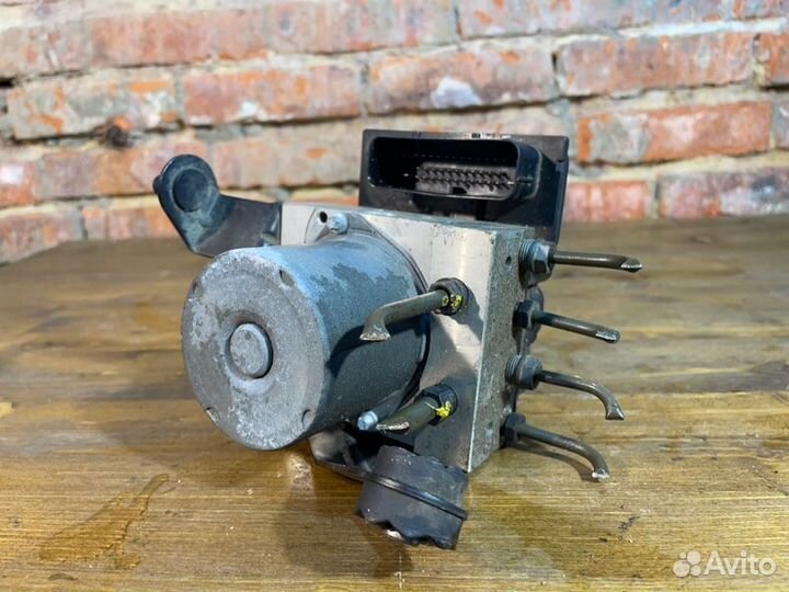 Блок ABS Bmw 5 E60 N52B30 AF 2005 Дорест