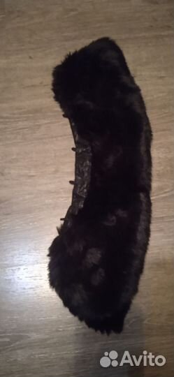 Воротники меховые и капюшон