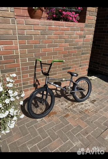Трюковой велосипед bmx
