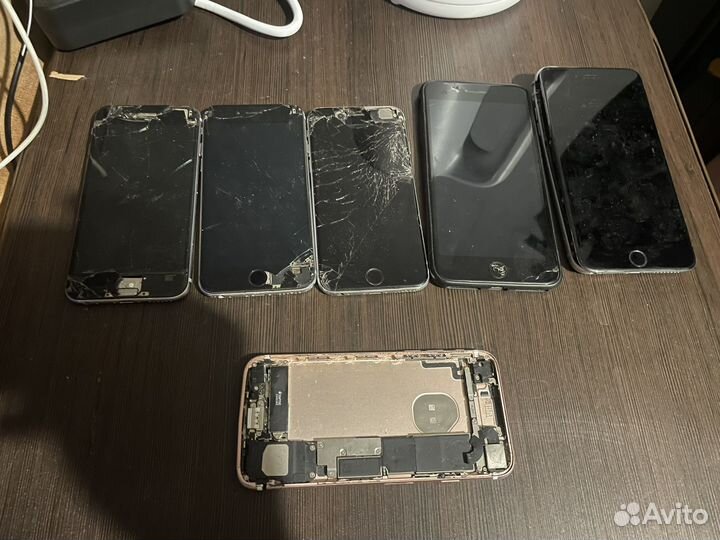 Запчасть для телефона iPhone (7Plus,6s Plus,7,6)