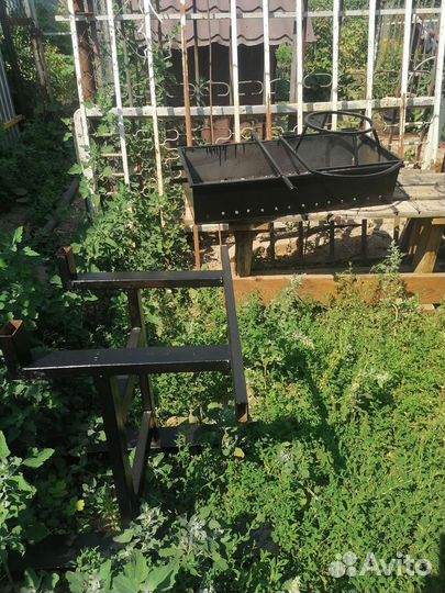 Мангал с подказанником съёмный