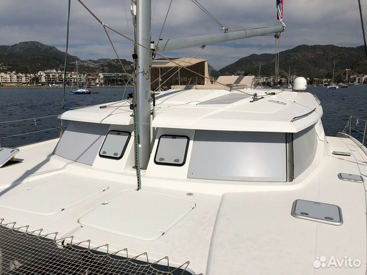 Fountaine pajot helia 44 – 2013