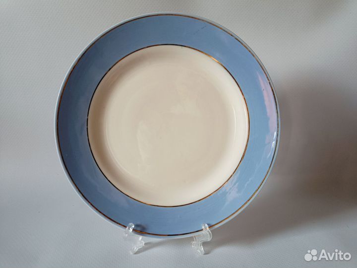 Тарелки фарфор 18 см обеденные десертные