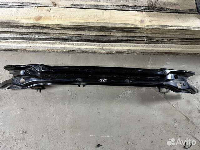 Задний усилитель бампера bmw g20