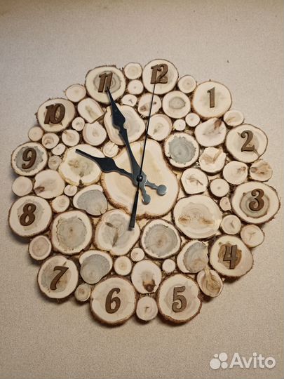 Часы настенные из спилов можжевельника