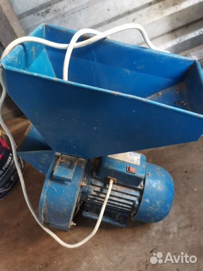 Измельчитель Зубр-2