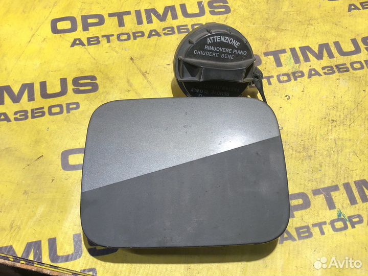 Лючок бензобака Hyundai Accent