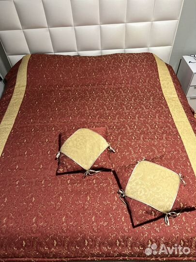 Комплект шторы и покрывало бу