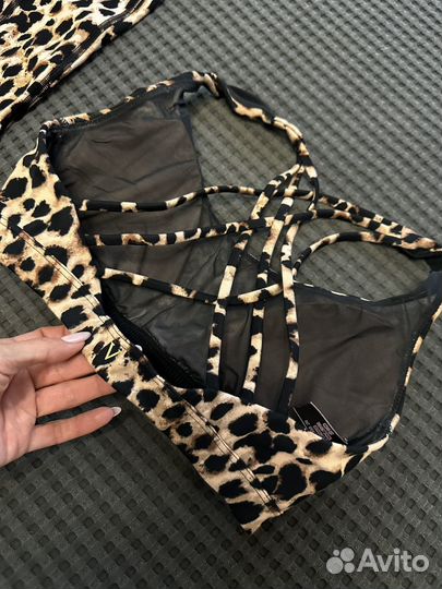 Костюм для фитнеса женский