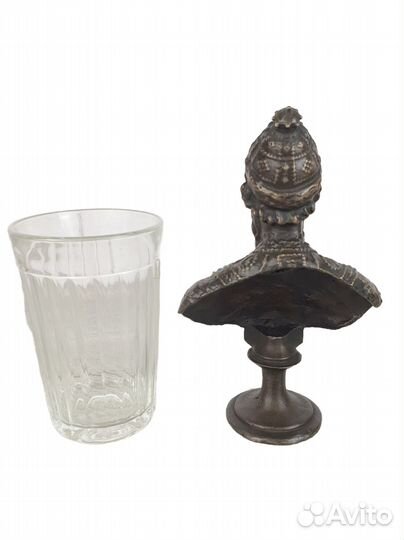 Бюст бронзовый 