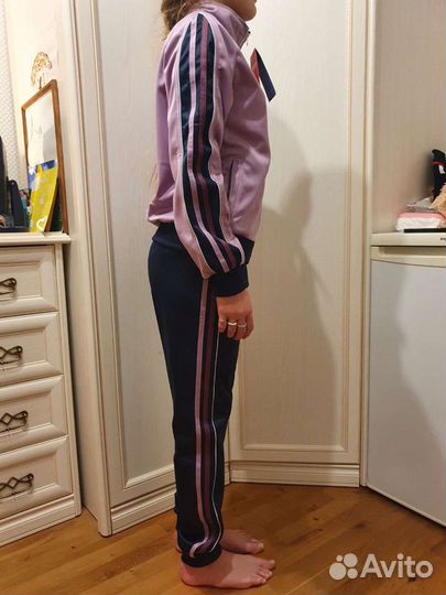 Костюм спортивный