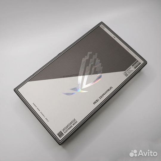 Asus ROG Zephyrus RX 6700S/R9 6900HS/32GB/1TB