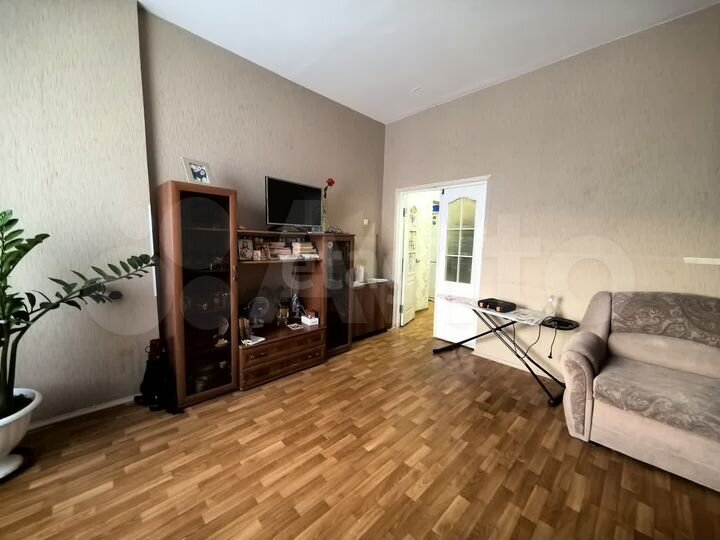 3-к. квартира, 70 м², 5/5 эт.