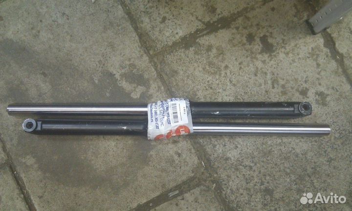 Амортизаторы передние kunica