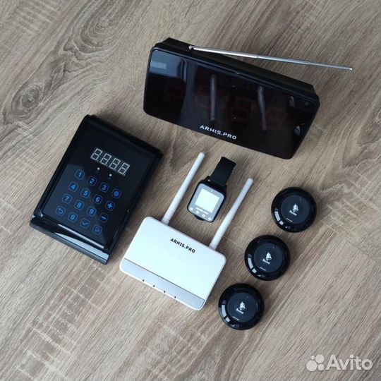 Кнопка вызова официанта,часы, табло, пульт, репите