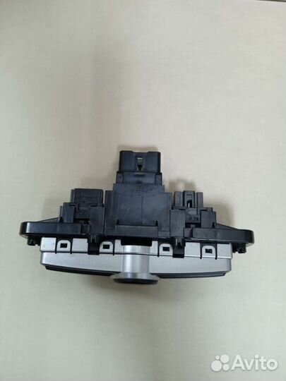 Блок кнопок аварийки Hyundai Solaris