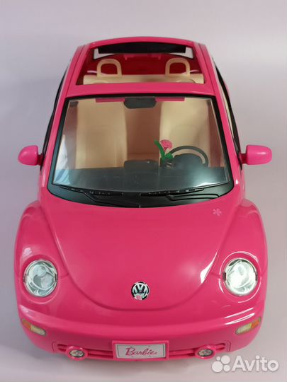 Машина для Барби Volkswagen Beetle 2010