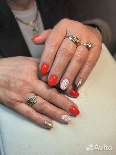 Маникюр и педикюр