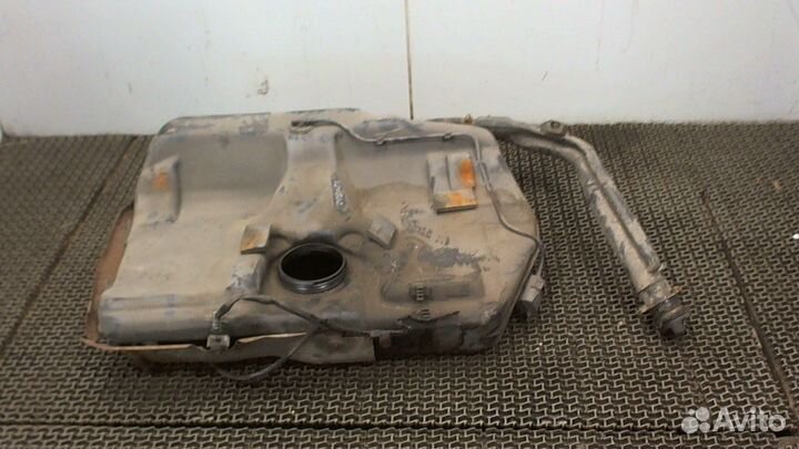 Бак топливный Mitsubishi Carisma, 2004