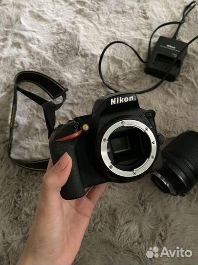 Фотоаппарат nikon D 5600 в комплекте