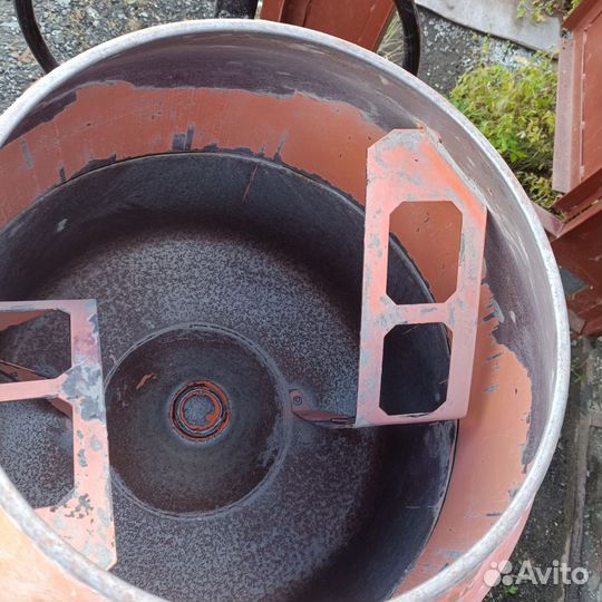 Бетономешалка вихрь бм 160