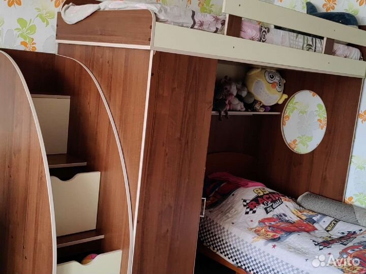 Мебель для детской, кровать-чердак+шкаф+лестница