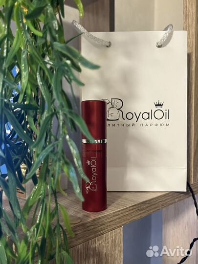 Женский парфюм Royal oil