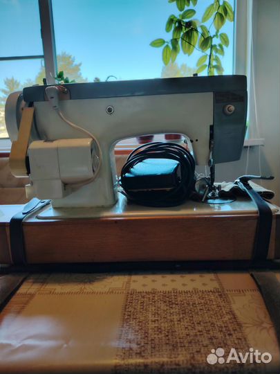 Швейная машинка