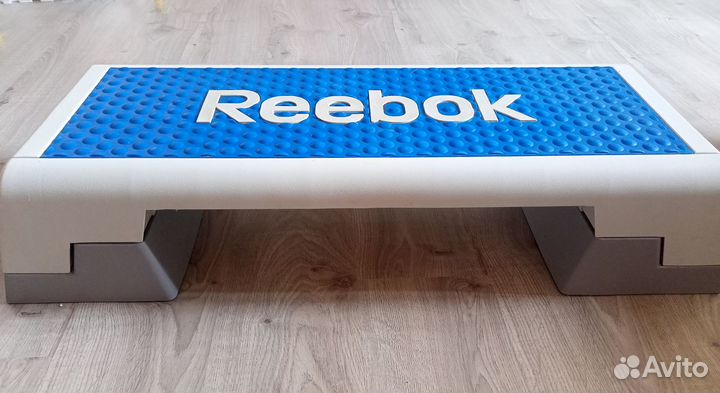 Продам степ-доску Reebok